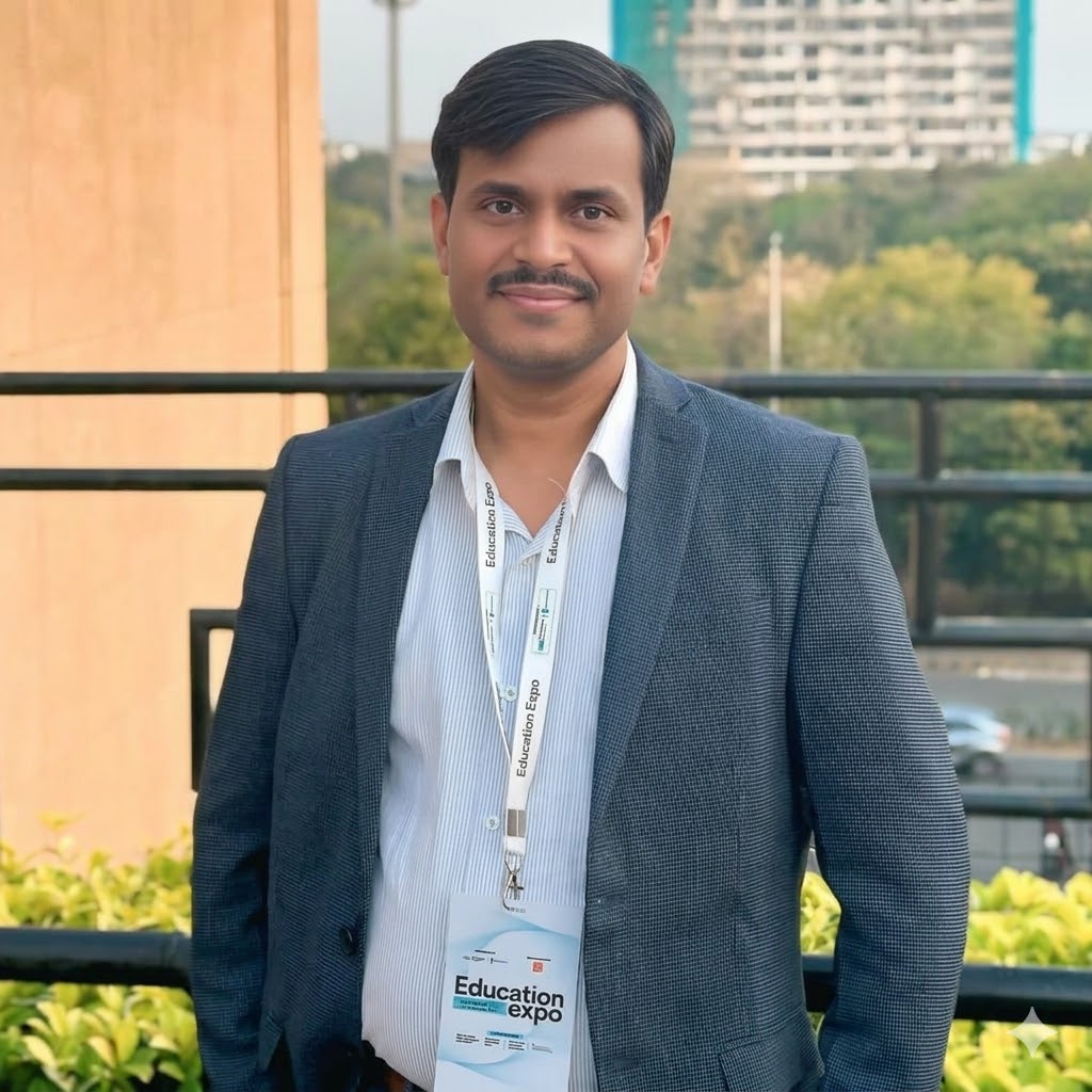Mr. Ashish Gupta-Sr.Trainer & Trading Expert